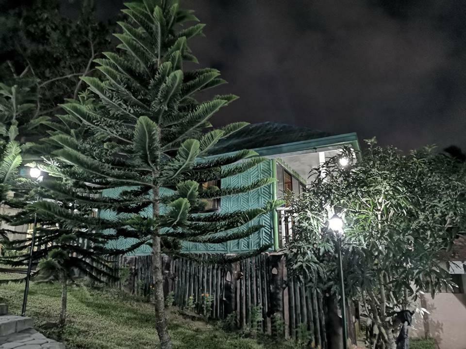 Отель Casa De Miguelitos Тагайтай Экстерьер фото